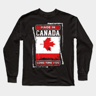 Canada Flag Patriot Born Distressed Novelty Gift Long Sleeve T-Shirt